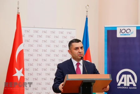 Bakıda ümummilli lider Heydər Əliyevə həsr edilmiş foto-sərginin açılışı olub