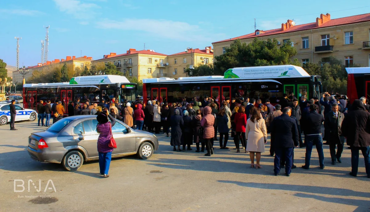 Bakıda yeni sərnişin avtobusları istismara verilib