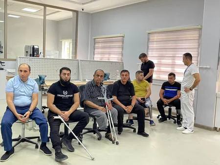 Bir qrup qazi yüksək texnologiyalı protezlərlə təmin edilib