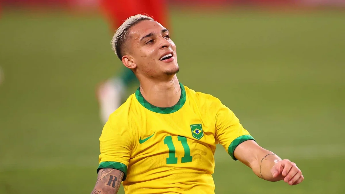 Braziliya millisinin futbolçusu karyerasını Almaniyada davam etdirə bilər