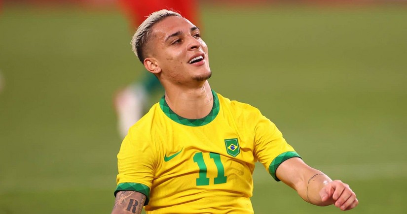 Braziliya millisinin futbolçusu karyerasını Almaniyada davam etdirə bilər