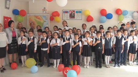 Türkiyədə Azərbaycan dilində tədris aparan orta ümumtəhsil məktəbindən  - VİDEOREPORTAJ