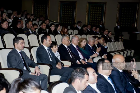 Naxçıvanda Heydər Əliyev Sarayında Xalq artisti Fidan Hacıyevanın solo konserti olub