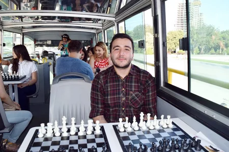 Baku launches chess bus