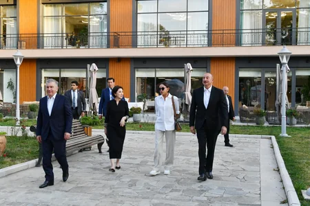 Azərbaycan ilə Özbəkistan prezidentləri və xanımları Şuşaya səfər ediblər - YENİLƏNİB