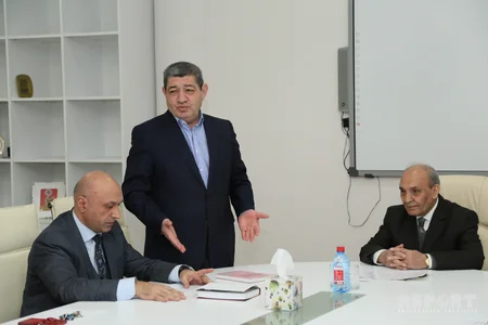Azərbaycan dilinə hansı dillərin daha çox təsir göstərdiyi açıqlanıb
