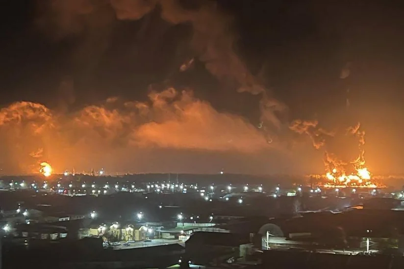 В российском Брянске произошел мощный пожар на нефтебазе