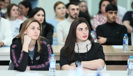 Bakıda voleybol üzrə “Gənc atletlərin inkişafı” layihəsi çərçivəsində ilk seminar keçirilib