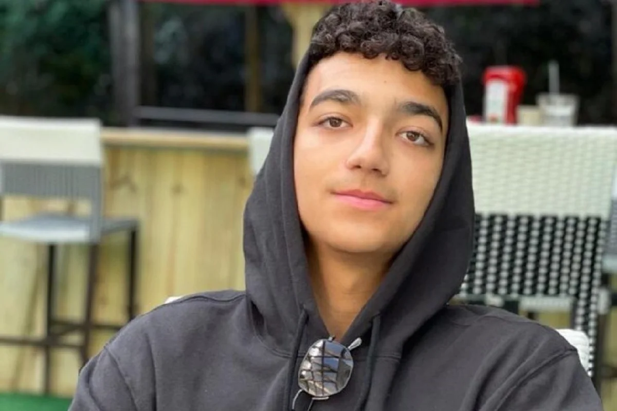 “HƏMAS”ın azad etdiyi Amerika vətəndaşı ölkəsinə qayıdır