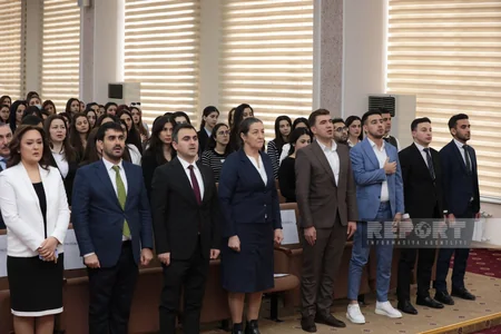 Gənc müəllimlərin forumu keçirilib, Prezidentə dəstək bəyanatı qəbul olunub