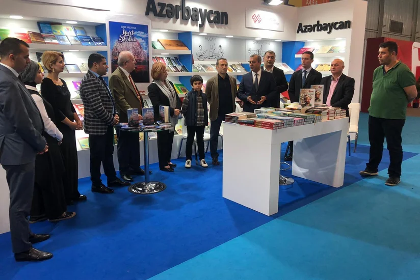İstanbulda “Yurt sevdası” kitabının təqdimatı olub
