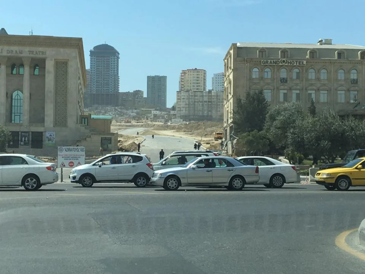 Füzuli küçəsinin davamı Beşmərtəbə dairəsinə birləşdirilib