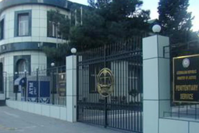 Penitensiar xidmət: Əli İnsanov özü qardaşının yas mərasimində iştirakdan imtina edib