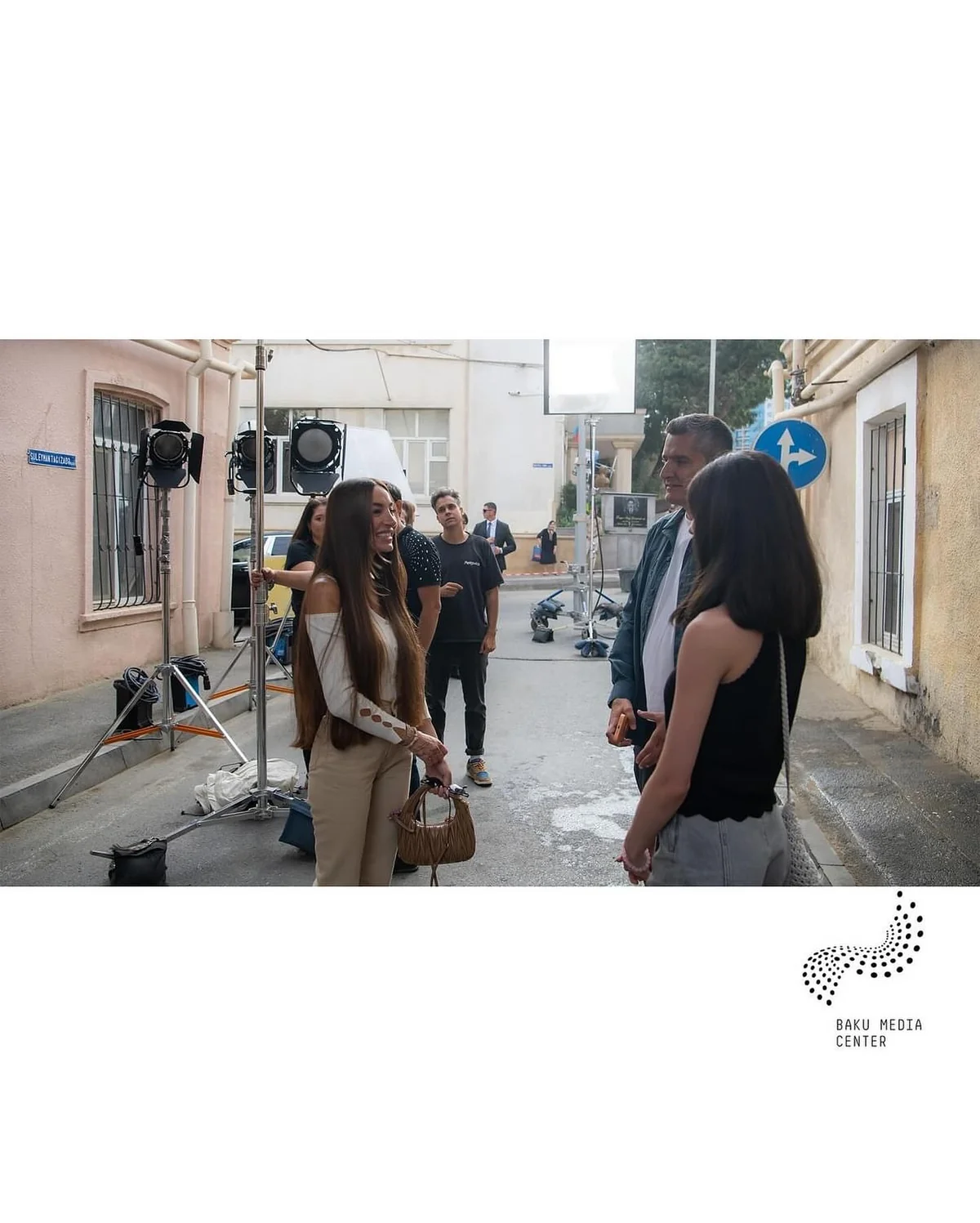 Arzu Əliyeva Vətən müharibəsindən bəhs edən bədii filmin çəkilişləri ilə maraqlanıb