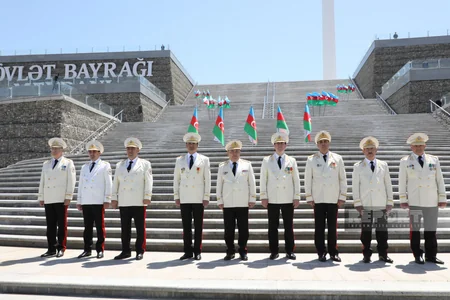 Azərbaycanda xidmətə yeni qəbul olunmuş gömrükçülər and içib