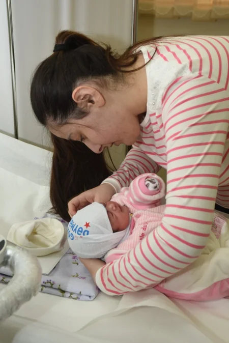 В Азербайджане проведена внутриутробная операция младенца