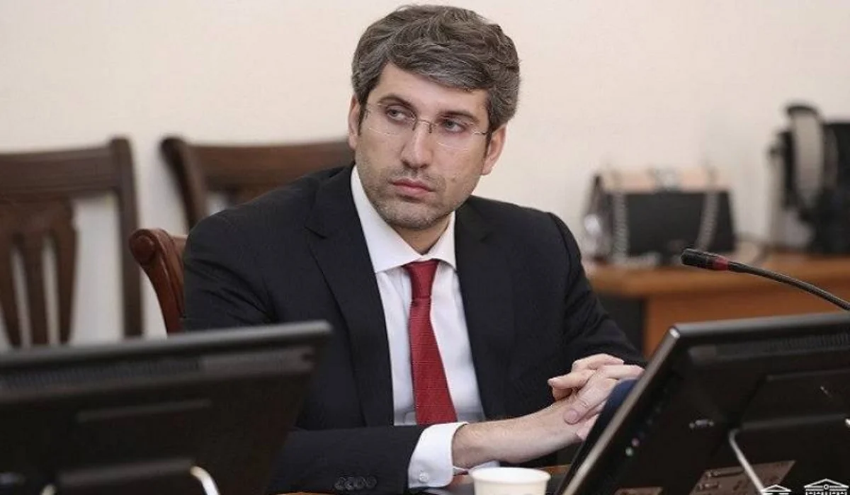 Nazir: Ermənistanın yeni konstitusiyaya ehtiyacı var,  2027-ci ildə referendum keçirilə bilər