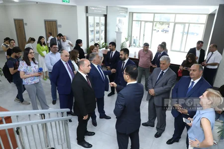 İctimaiyyət nümayəndələri müəllimlərin işə qəbulu üzrə imtahanları izləyiblər