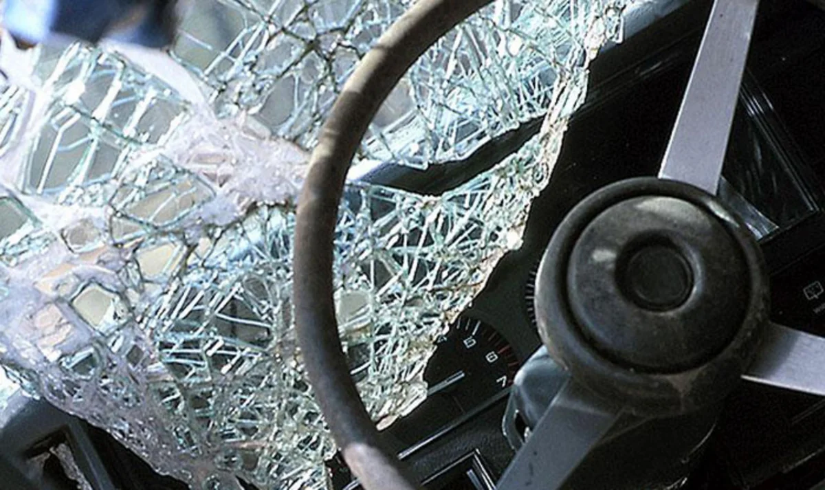 Biləsuvarda yol qəzası baş verib, xəsarət alanlar var