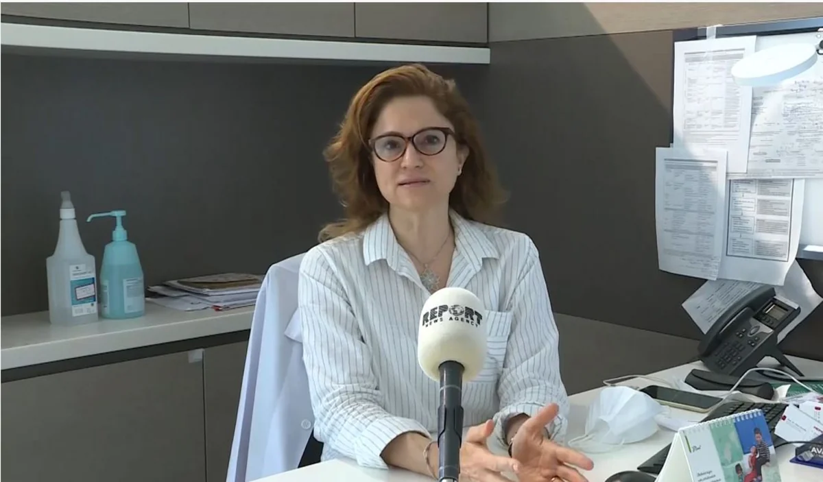 Türkiyəli professor: Vaksinasiya davam edən ölkələrdə ölüm faizi get-gedə aşağı düşür - VİDEOMÜSAHİBƏ