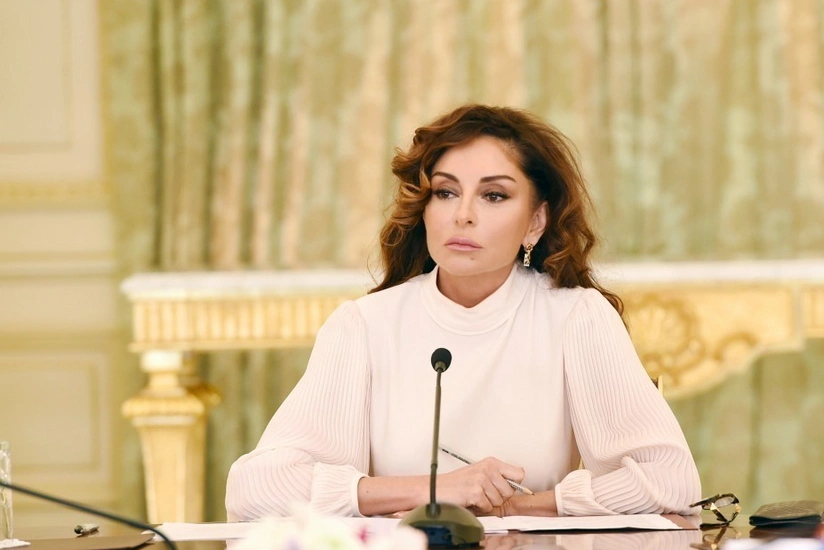 Mehriban Əliyeva: Hər bir Azərbaycan əsgərinin və zabitinin həyatı və sağlamlığı üçün dua edirəm
