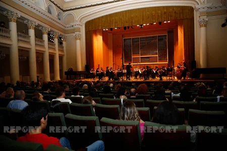 Tbilisidə azərbaycanlı dirijorun rəhbərliyi ilə konsert keçirilib