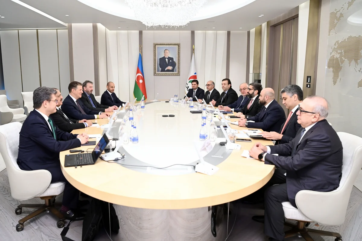 SOCAR and Crescent Petroleum discuss cooperation