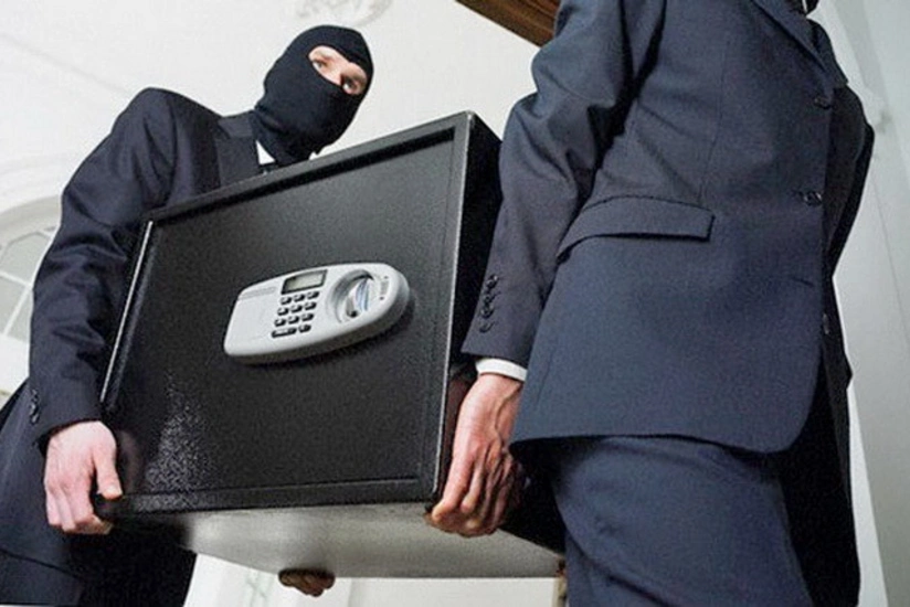 Yeni il gecəsi Abşeronda villadan 400 min manatlıq oğurluq olub