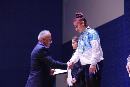 Ağırlıqqaldırma üzrə Azərbaycan çempionatının ilk qalibləri müəyyənləşib