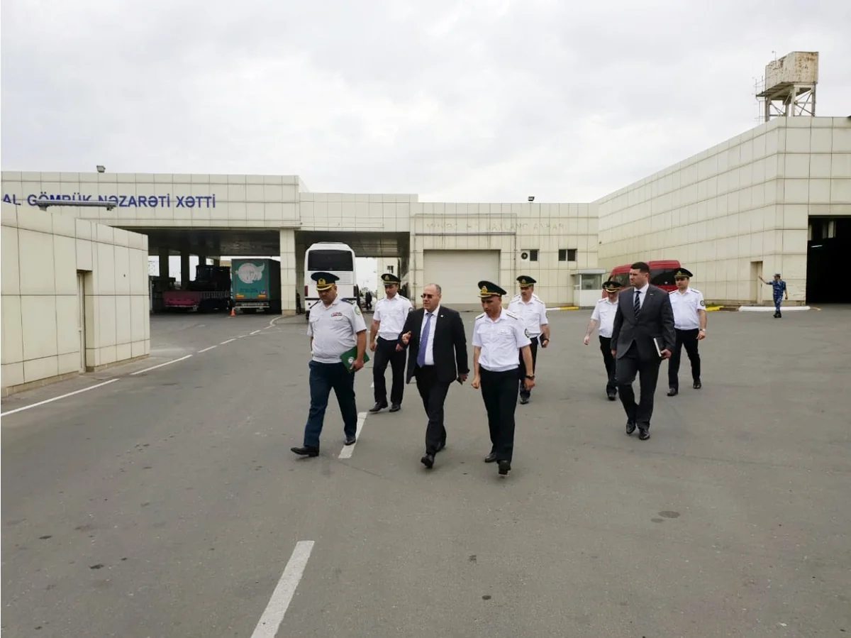 DGK-nın sədri Sınıq Körpü gömrük postunda mövcud vəziyyətlə tanış olub