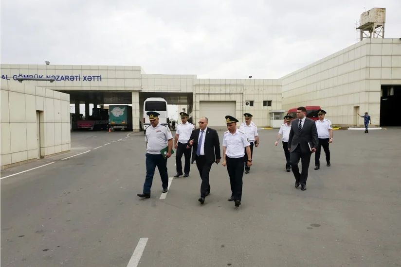 DGK-nın sədri Sınıq Körpü gömrük postunda mövcud vəziyyətlə tanış olub