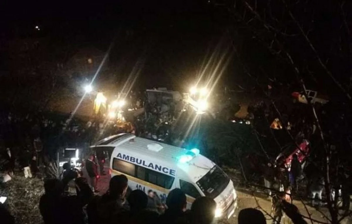 Makedoniyada avtobus aşıb, 13 nəfər ölüb