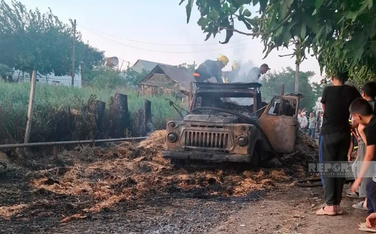 Cəlilabadda yük avtomobili yanıb, sürücü xəsarət alıb