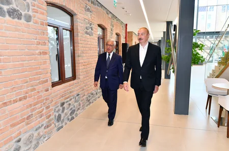 İlham Əliyev Qazax Müəllimlər Seminariyası ADA Universiteti Qazax Mərkəzində yaradılan şəraitlə tanış olub - YENİLƏNİB