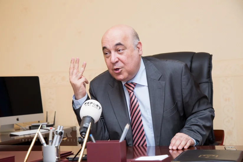 AYB şair və yazıçıları söyənlərin üzvlükdən çıxarılması ilə bağlı qərar qəbul edib