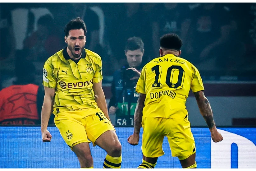 Borussiyanın müdafiəçisi Çempionlar Liqasında yeni nailiyyətlərə imza atıb