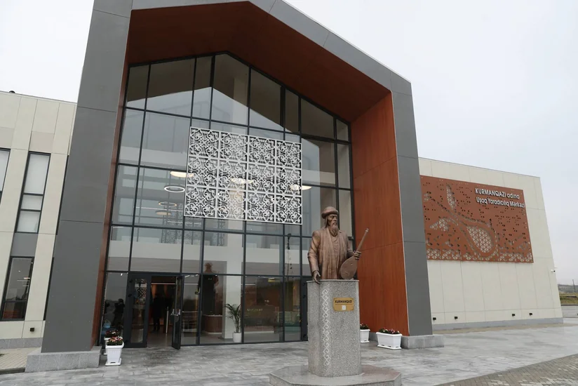 Füzulidə məktəblilərin “Milli Qurtuluşdan Zəfərə” yaradıcılıq festivalı keçirilib