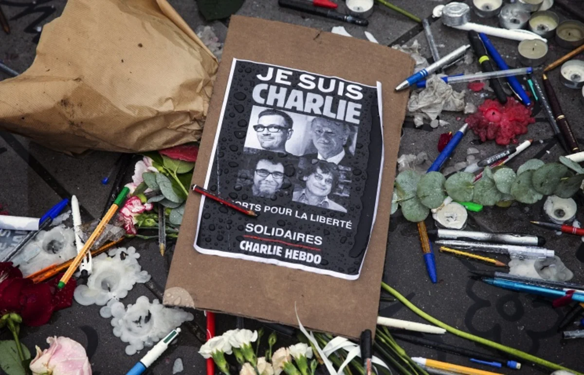 Еженедельнику Charlie Hebdo присвоено звание почетного гражданина Парижа
