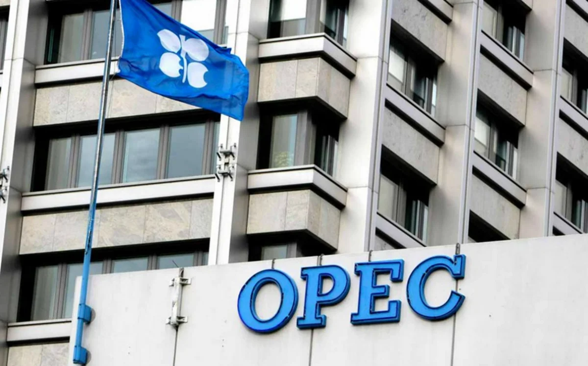 Казахстан в апреле превысил добычу нефти на 1,8% в рамках сделки ОПЕК+