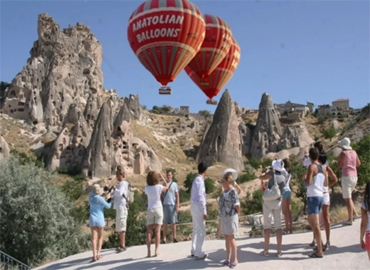 ​Rusiyadan Türkiyəyə gedən turistlərin sayı azalıb