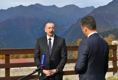Prezident İlham Əliyev: Dünyanın qlobal işlərində Azərbaycan kimi ölkədən çox az şey asılıdır   - FOTO