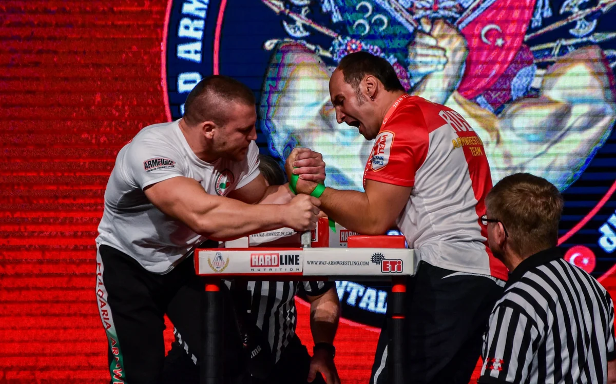 Чемпионат мира по армрестлингу пройдет в Азербайджане в 2025 году