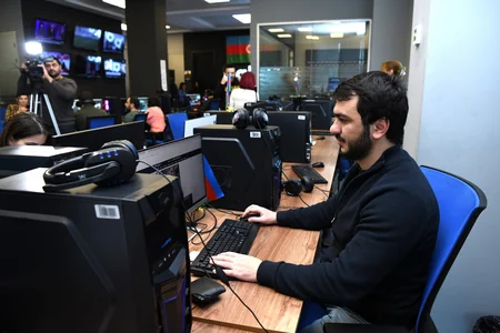 Dəqiqlik, operativlik və sərhədləri aşan etimad - Baku TV 5 yaşını qeyd edir