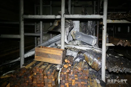Bakıda tikinti materiallarının satıldığı mağazalarda güclü yanğın olub - FOTO