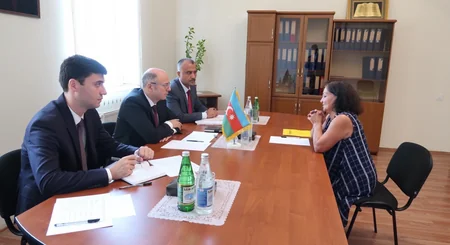 Energetika naziri Gəncədə, nazir müavini isə Goranboyda vətəndaşları qəbul edib