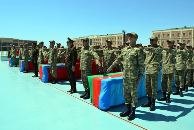 Azərbaycanda hərbi qulluqçuların andiçmə mərasimi keçirilib