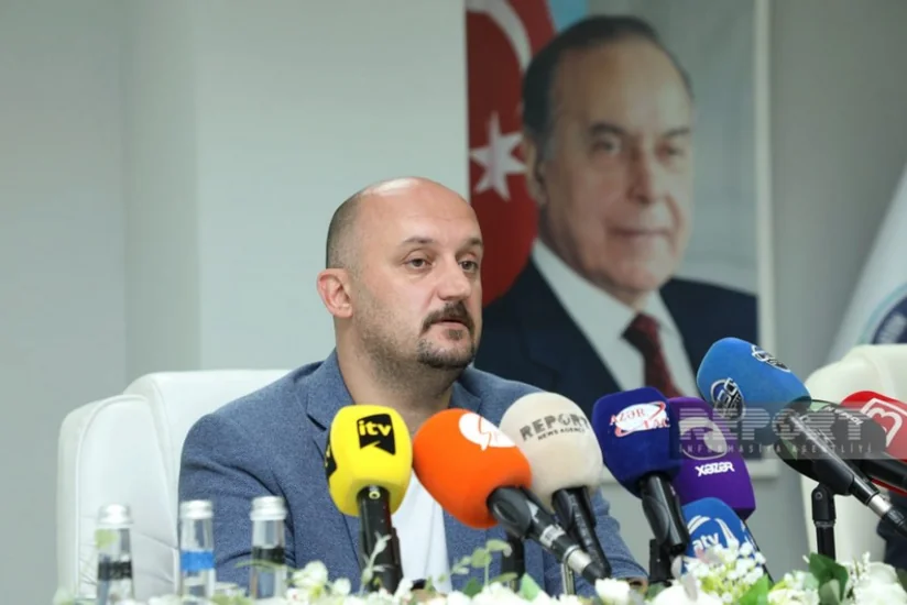 Azərbaycan millisinin türkiyəli baş məşqçisinə Yunanıstanda hörmətsizlik edilib