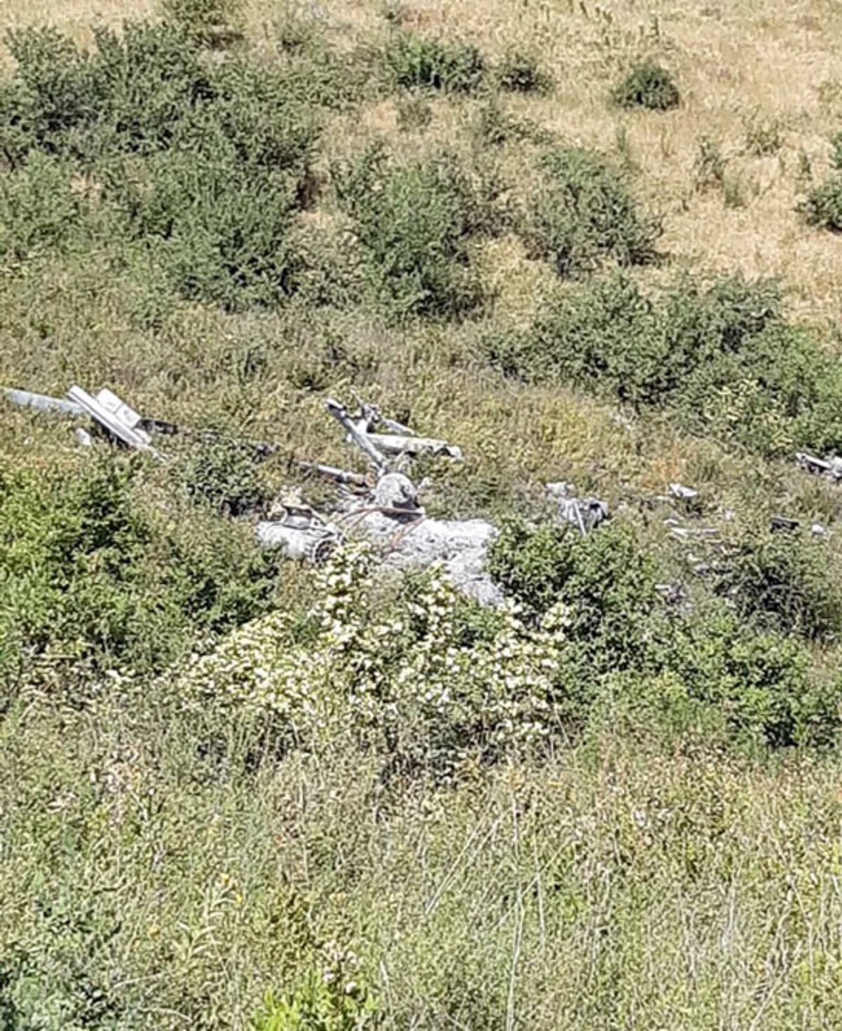 Xocavənddə aşkarlanan Ermənistana məxsus helikopterin qalıqlarının görüntüləri yayılıb