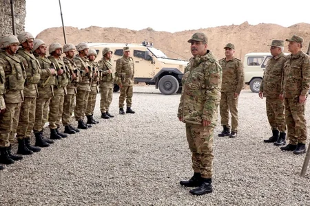 Azerbaijani Defense Minister visits foremost military units - VIDEO