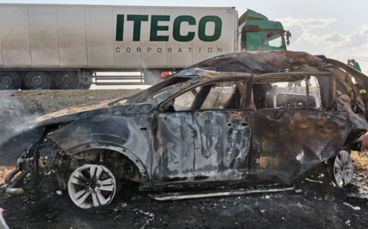 Rusiyada dörd nəfər avtomobildə yanaraq ölüb